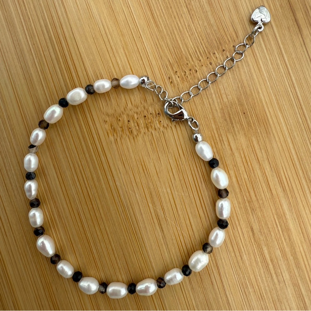 Chic Pearl and Silver Bracelet Pearl & Agate